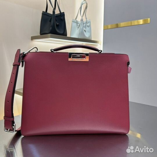 Женская сумка fendi