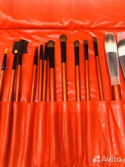 Кисти для макияжа 22 шт