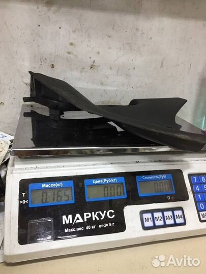 Накладка декоративная левая нижняя под торпедо