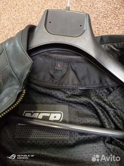 Женская мотокуртка кожа MCP