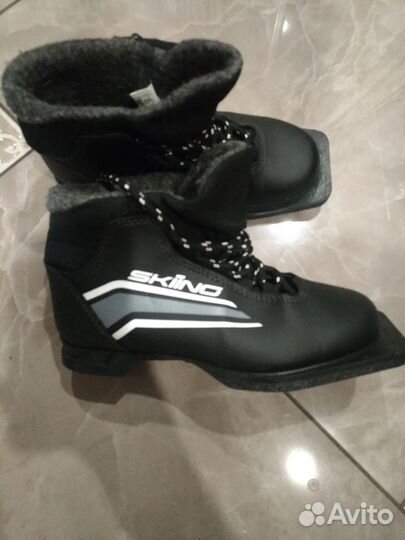 Лыжи беговые детские 150 с ботинками