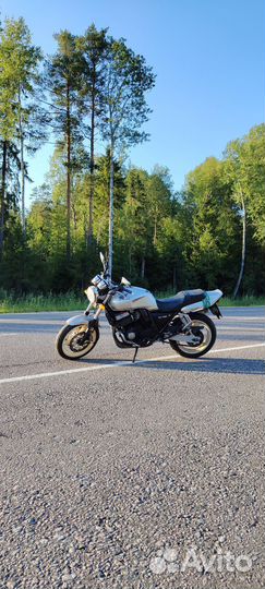 Honda CB 400