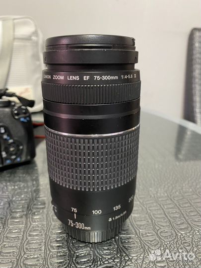 Зеркальный фотоаппарат canon 600d