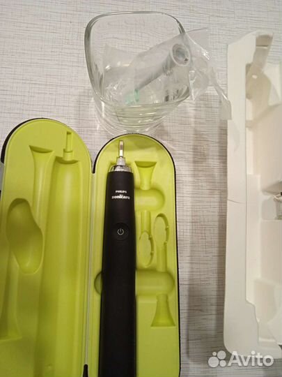 Электрическая зубная щетка philips sonicare