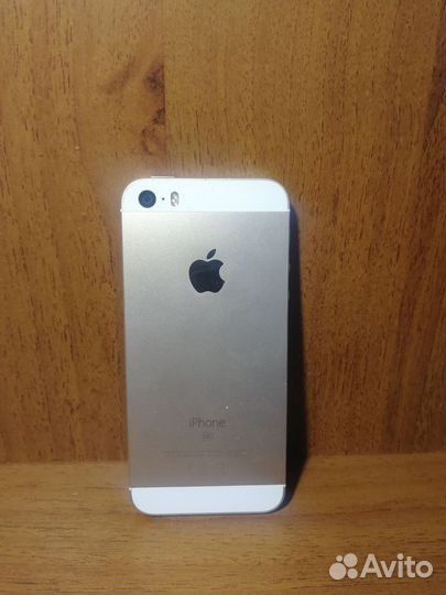 iPhone SE, 32 ГБ