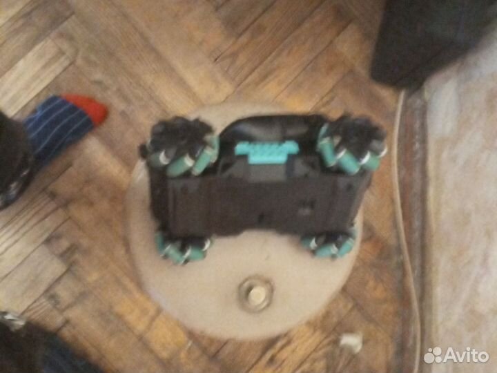 Танк на радиоуправлении стреляющий орбизами