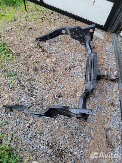 Фаркоп Toyota Tundra с квадратом