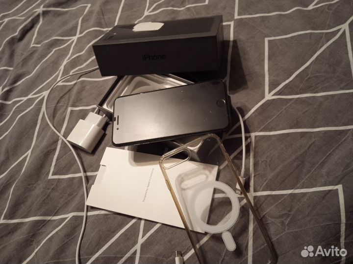 iPhone 8 Plus, 64 ГБ