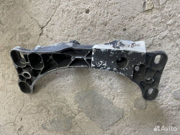 Опора АКПП Bmw 3-Series E46