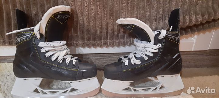 Коньки хоккейные