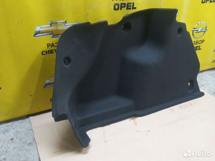 Обшивка багажника левая Chevrolet Aveo T300 седан