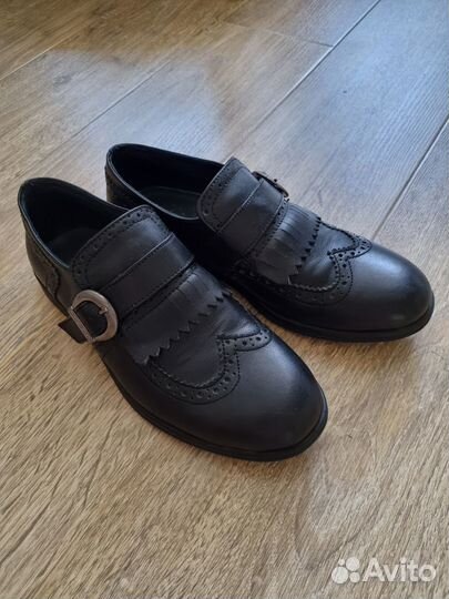 Кожаные туфли для школы