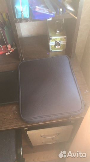 Нетбук emachines