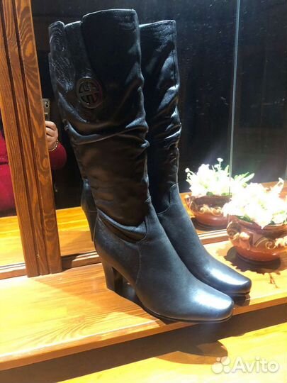 Сапоги кожа, новые,жен, нат кожа,39размера