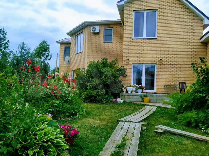 Коттедж 374,9 м² на участке 30 сот.