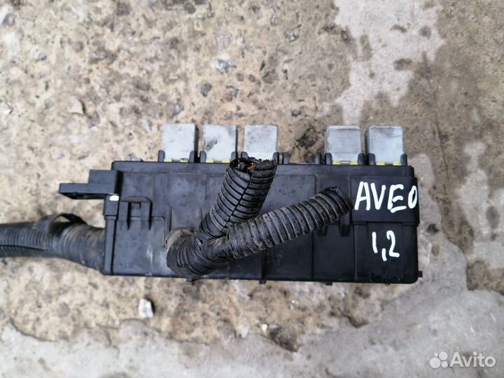 Блок Предохранителей Шевроле авео Т200 1.2 B12S1