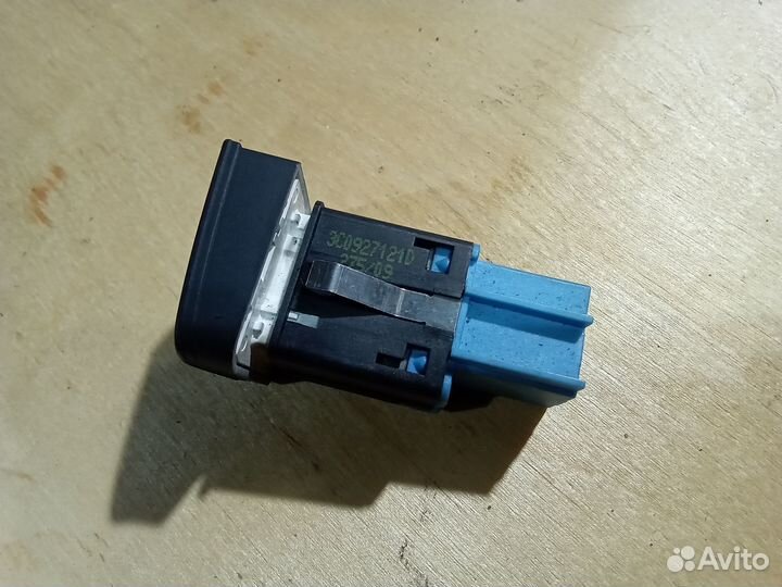 Кнопка SET давления в шинах VW Passat B6