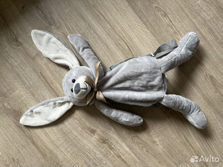 Мягкая игрушка рюкзак заяц