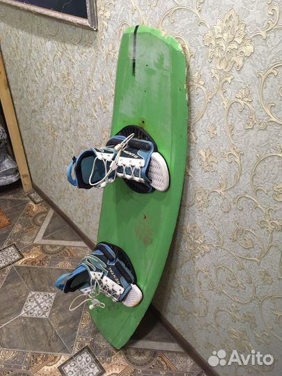 Вейкборд / вейкборд с креплениями
