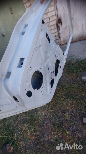 Дверь правая задняя renault kaptur