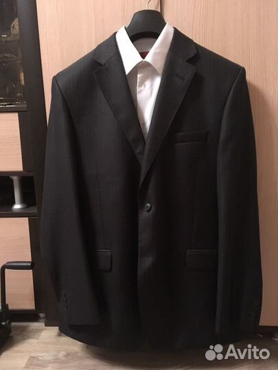 Костюмы и рубашки