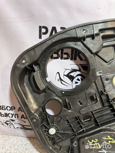 Стеклоподъёмник задний правый Kia Quoris 1 3.8