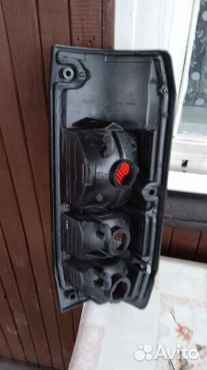 Фонарь задний левый