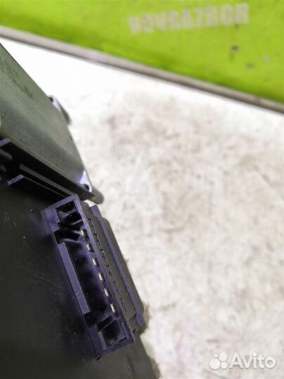 Моторчик люка Фольксваген Гольф 3 Венто