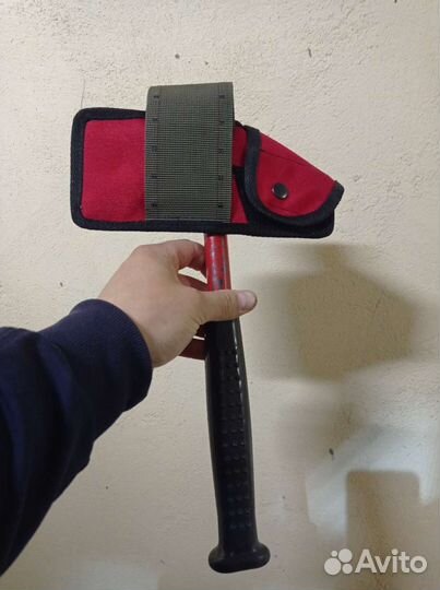 Топор пожарного