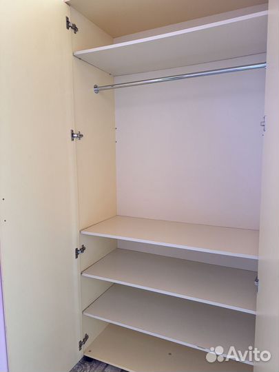 Двухъярусная кровать б/у с шкафом