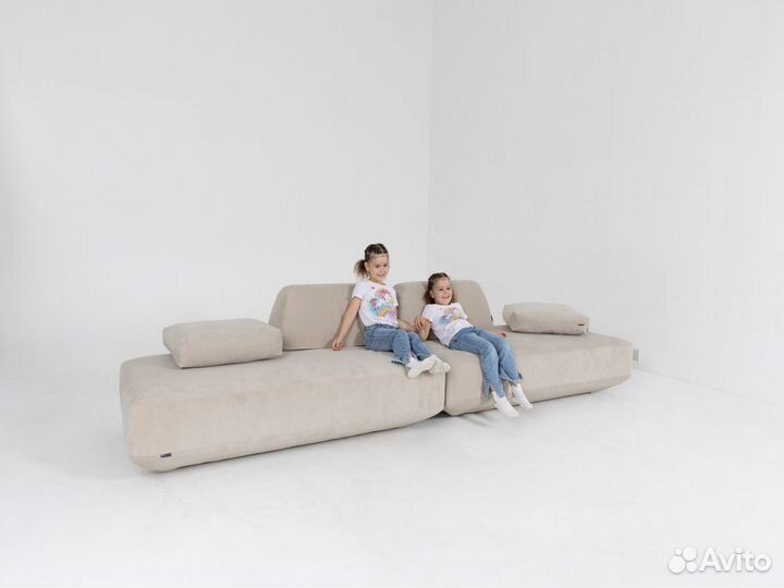 Диван со спальным местом 4400х1800 мм