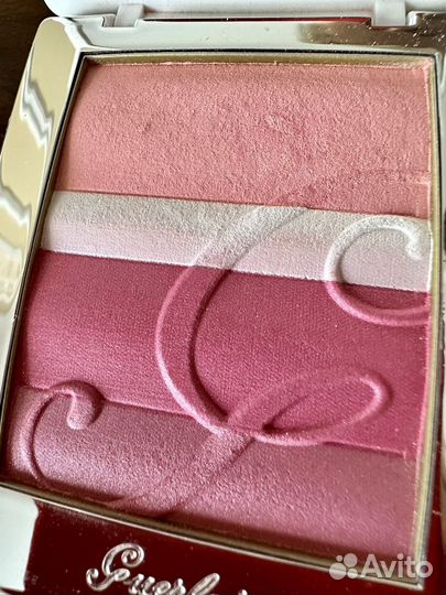 Guerlain румяна Sakura blush
