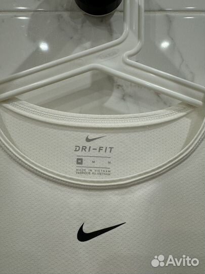 Лонгслив Nike dri-fit оригинал M