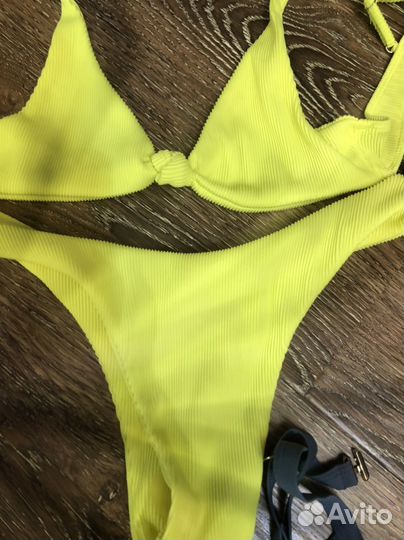 Купальники 4 шт