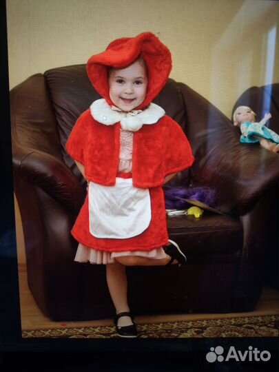 Новогодний костюм для девочки красная шапочка