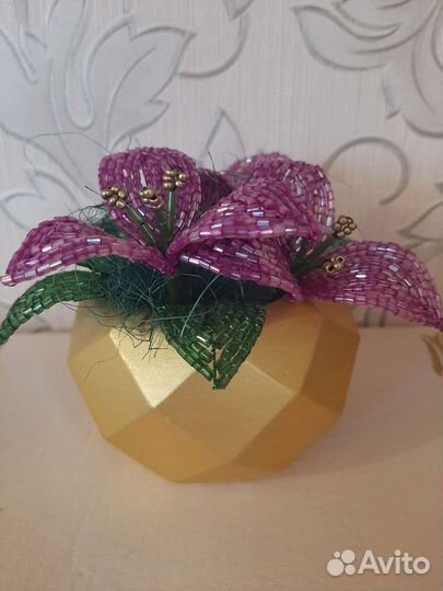 Цветы из бисера/букет/подарок