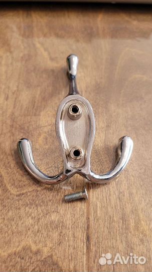 Крючки мебельные
