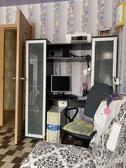 Компьютерный стол