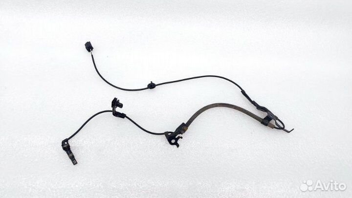 Датчик ABS передний левый Toyota Camry XV70 2arfe