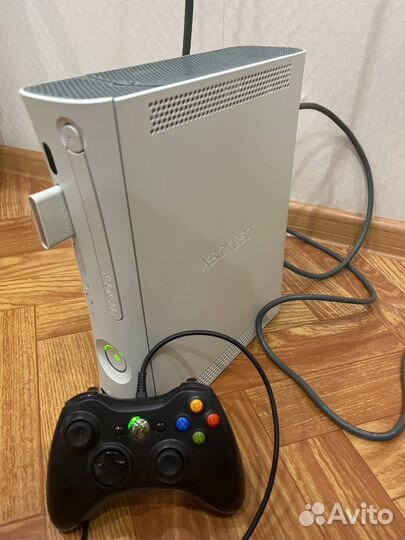 Xbox 360 arcade (не прошитый)