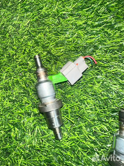 Форсунка тойота toyota avensis 1az-fse 2azfse