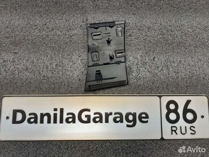 Молдинг левый Porsche Cayenne