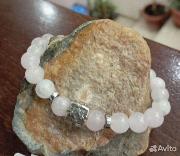 Браслеты из розового кварца