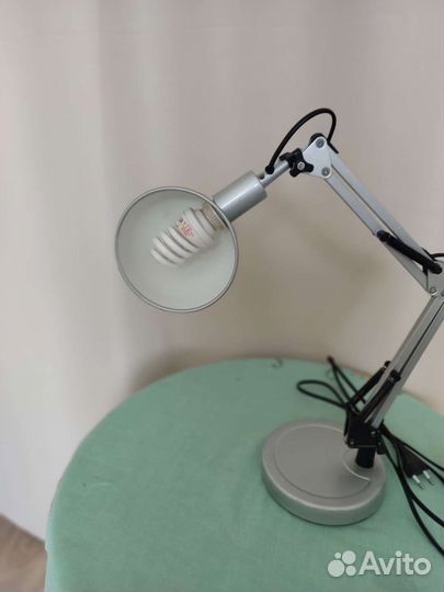 Лампа настольная