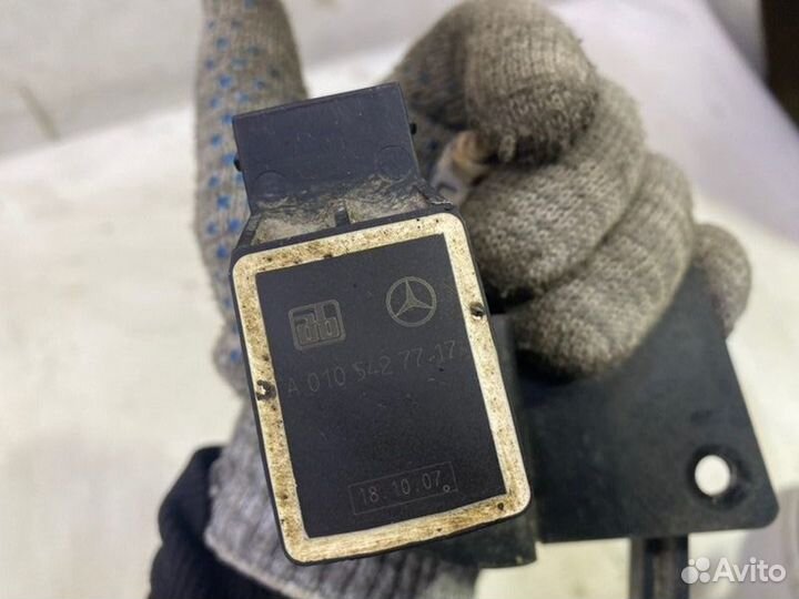 Датчик дорожного просвета передний левый