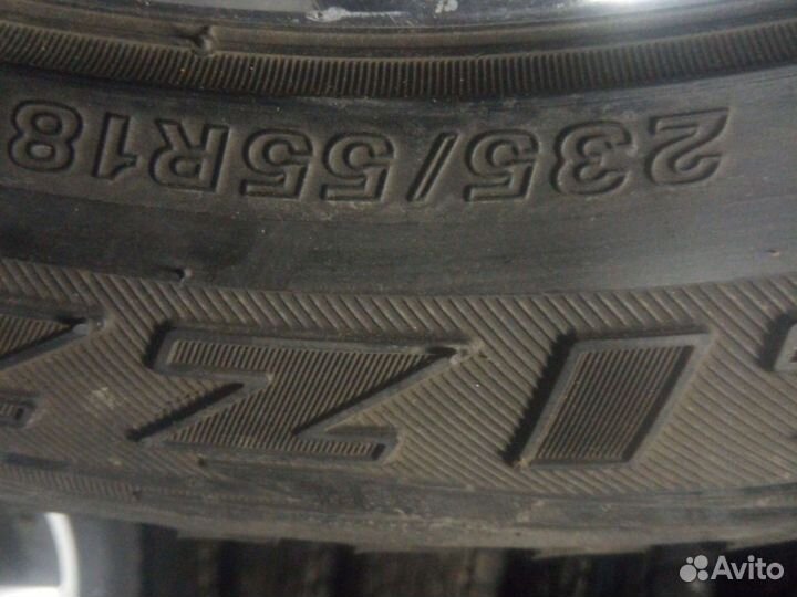 Bridgestone Blizzak DM-V1 235/55 R18