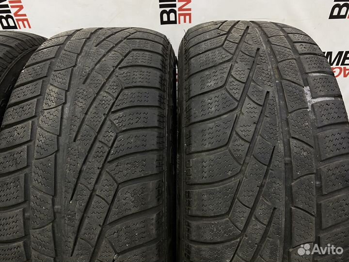 Pirelli Winter Sottozero 210 225/50 R17 94H