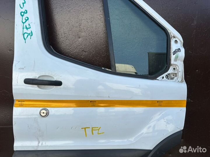 Дверь передняя правая Ford Transit 8