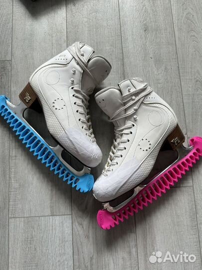 Чехлы Edea для коньков e guards