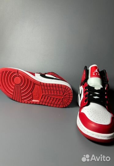 Кроссовки Air Jordan 1 Retro High OG Chicago Люкс